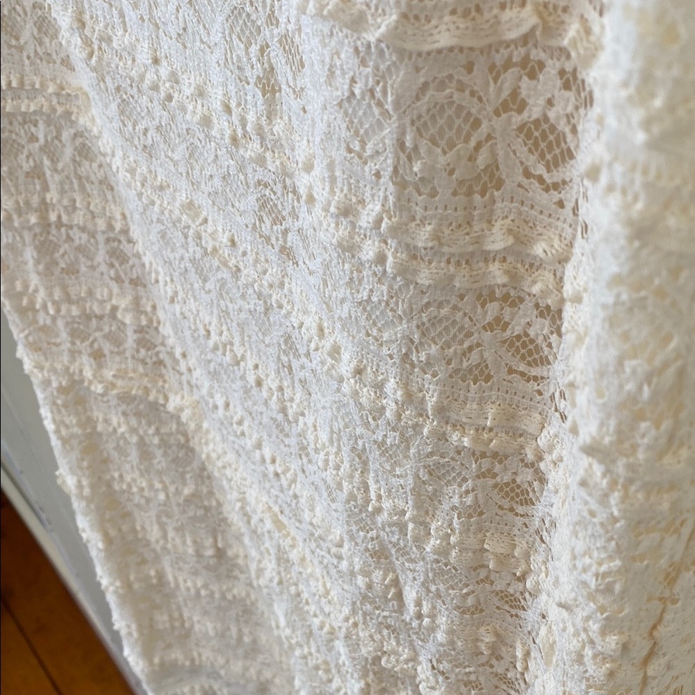 Max Studio Lace Tiered Cream Maxi Skirt Stretch Boho Feminine Dainty Neutral